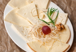 Сырная тарелка - 160г Кинза Калуга, ресторан на театральной